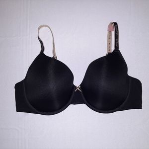 NWT 🖤 Cacique T-Shirt Bra